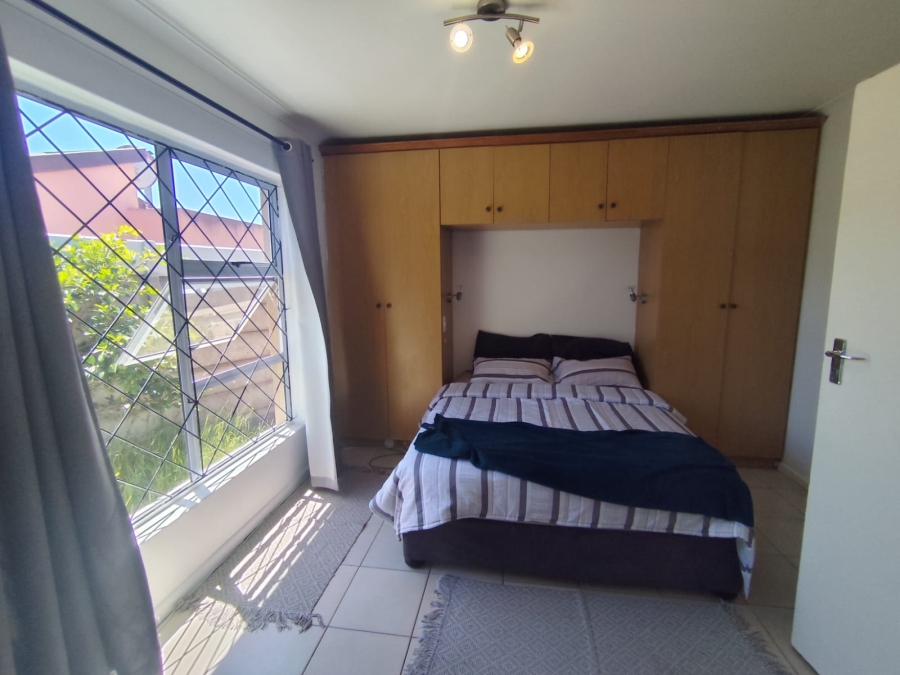 To Let 3 Bedroom Property for Rent in Kenwyn Western Cape